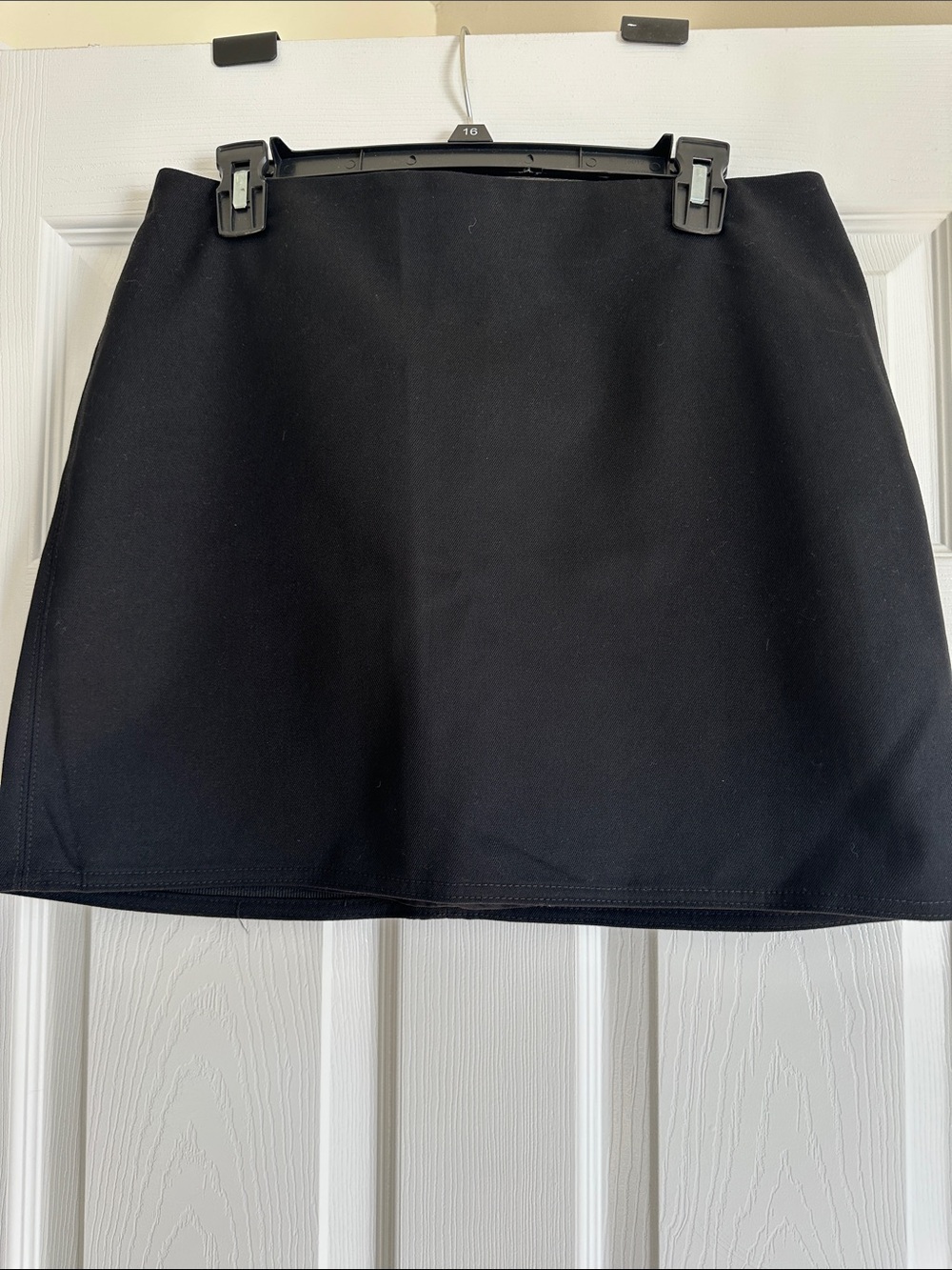 H & M Classic Black Women's Mini Skirt Size 10